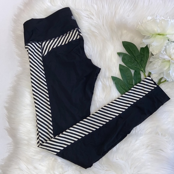 Athleta Black & White Sides Diagonal Striped Leggings Size Small - Picture 1 of 15